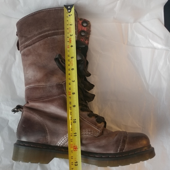 Dr. Martens 1914 Triumph Brown Fold-over Lace-Up Boots - Picture 14 of 14